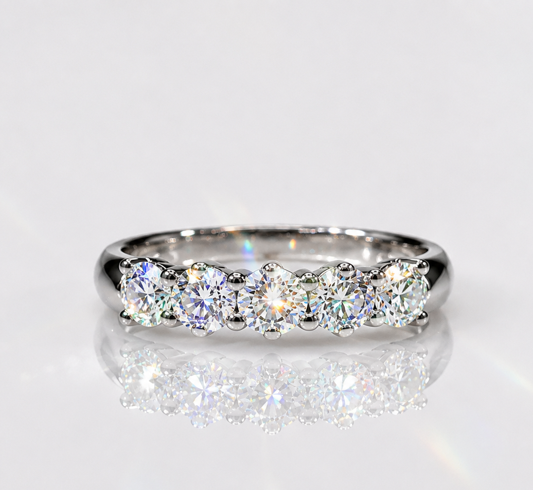 Anello riviera oro bianco con diamanti